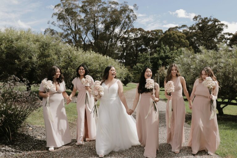How To Choose Your Bridesmaids – Create Your Dream Bridal Party