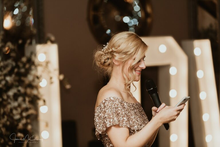 How To Write & Deliver A Memorable Maid Of Honour Speech